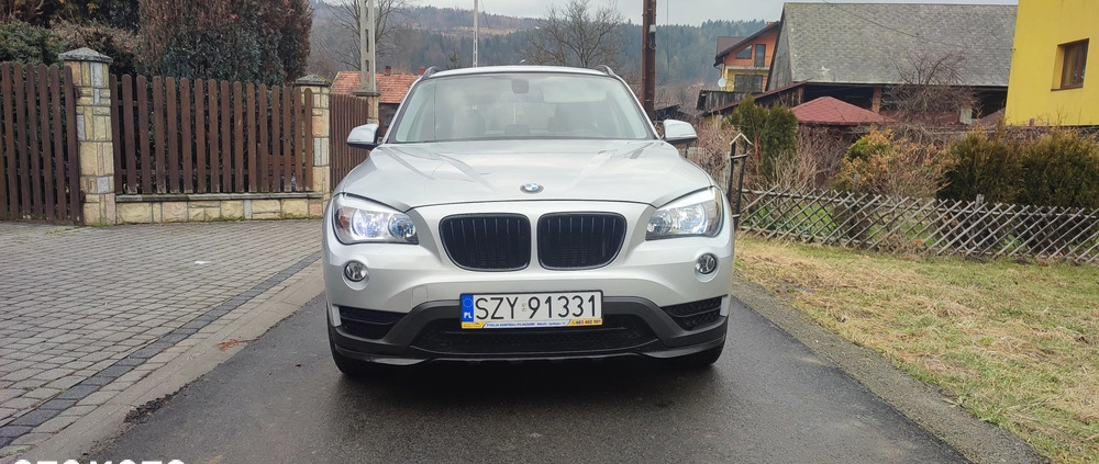 BMW X1 cena 53900 przebieg: 105000, rok produkcji 2013 z Łochów małe 172